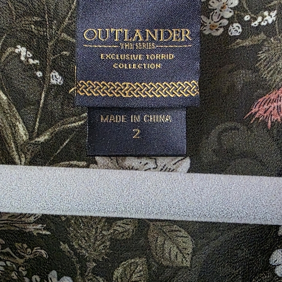 Torrid Outlander Lexie Floral Chiffon Hi-Lo Babydoll Tunic - Picture 8 of 16